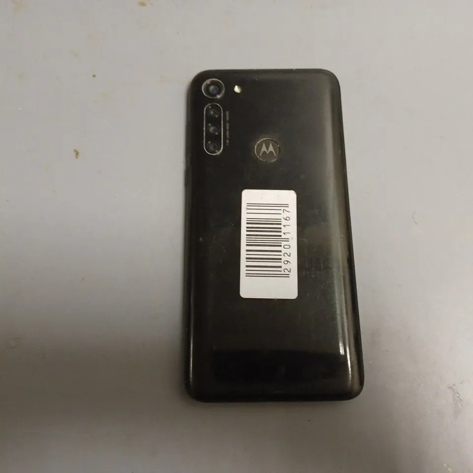 MOTOROLA MOTO G8