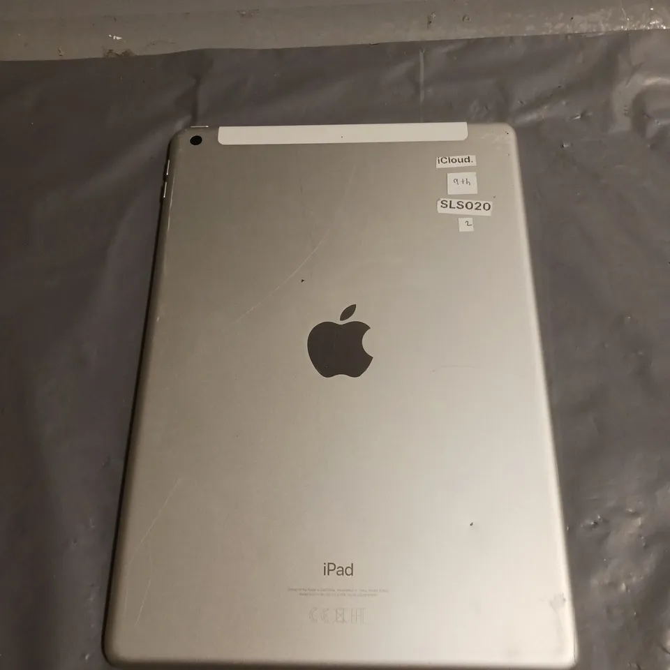 APPLE IPAD 9TH GEN TABLET IN SILVER