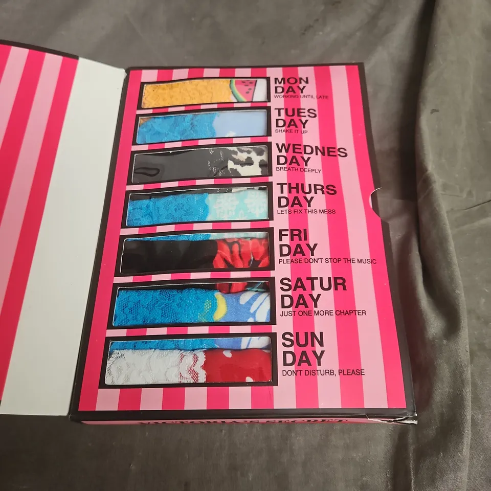 VICTORIA'S SECRET 7-PAIR WOMEN'S UNDERWEAR SET – BOXED, ASSORTED PRINTS