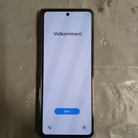 SAMSUNG FOLD 4 SMARTPHONE 