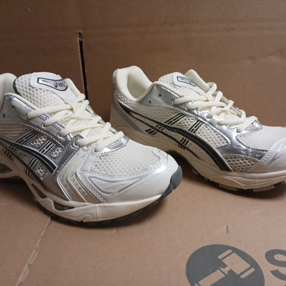PAIR OF ASICS TRAINERS IN CREAM/SILVER/DEEP FOREST SIZE UK 8.5