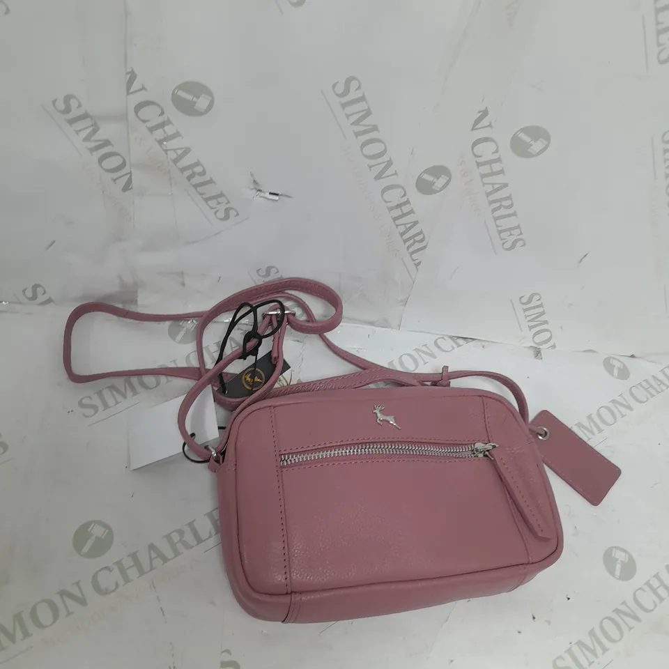 ASHWOOD CORK LEATHER CAMERA BAG