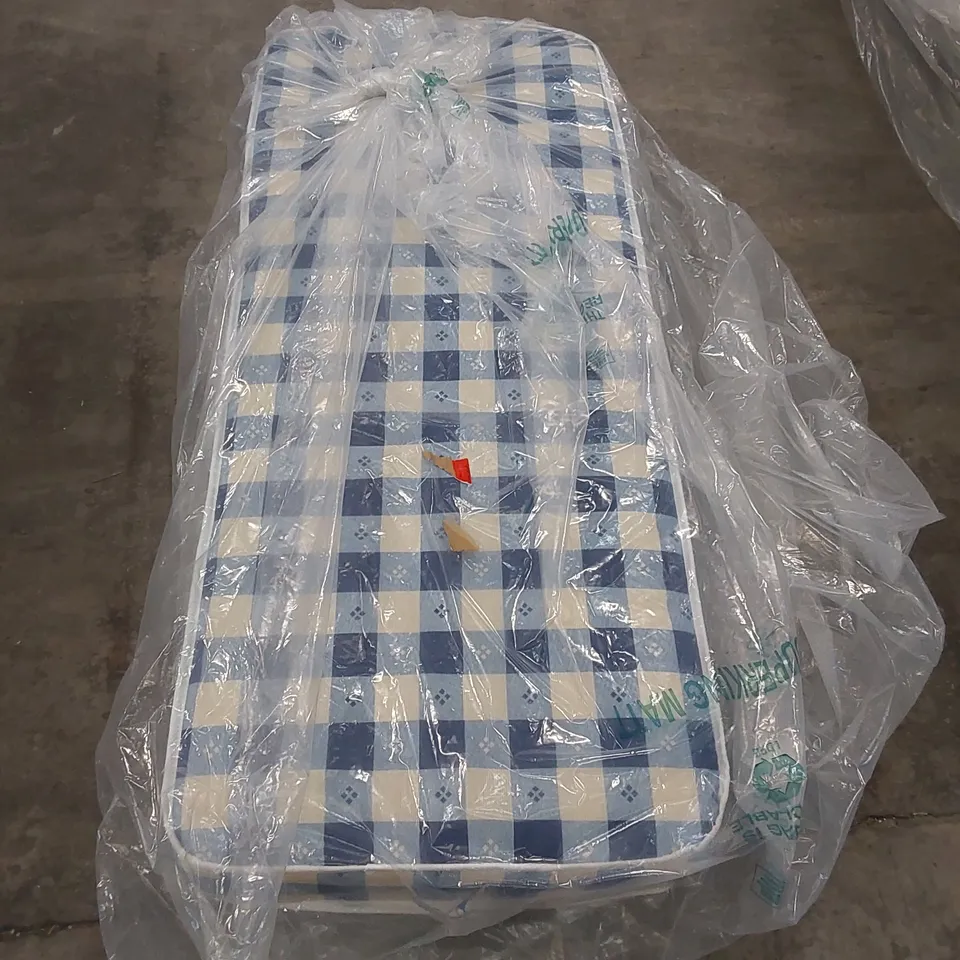QUALITY BAGGED STARLIGHT OPEN COIL SMALL SINGLE 2'6" MATTRESS