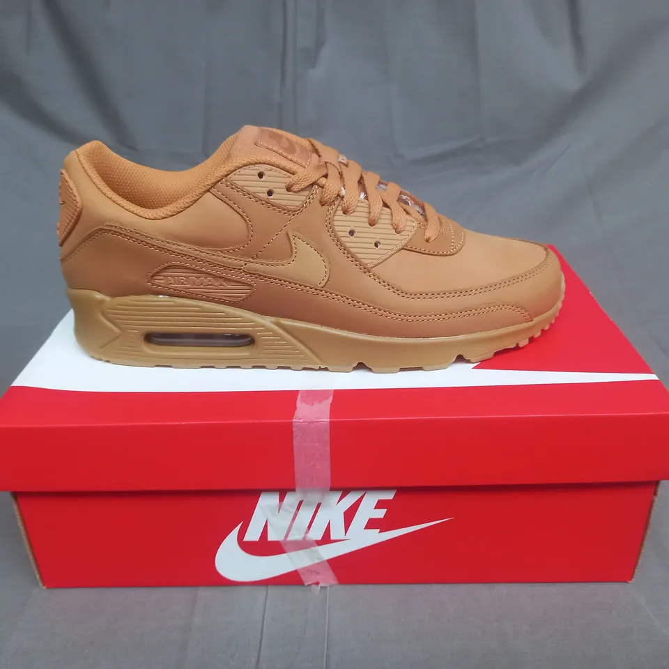 BOXED PAIR OF NIKE AIR MAX IN LIGHT BROWN SIZE UK 10
