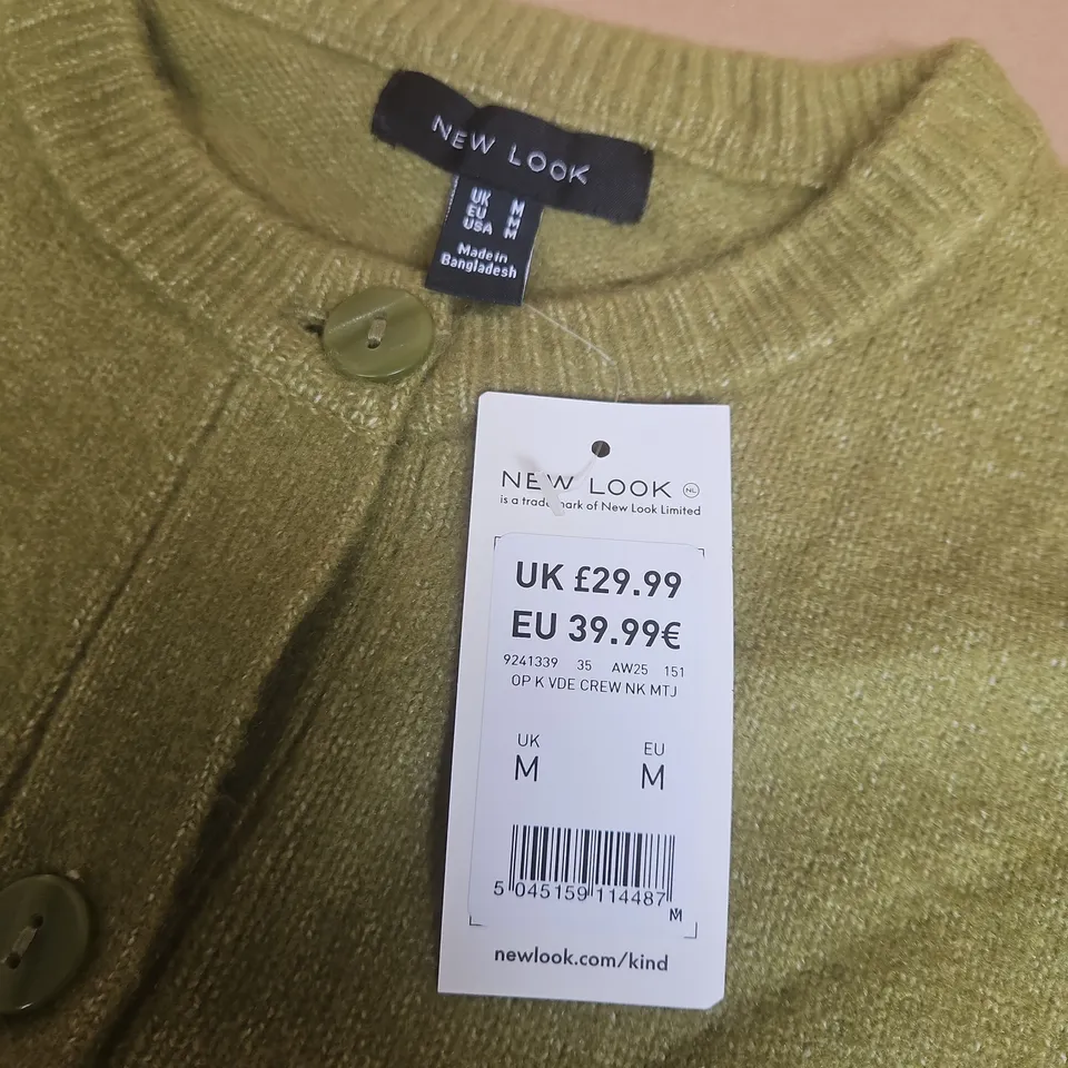NEW LOOK KIND CREW NECK BUTTON THROUGH JUMPER IN GREEN - UK M
