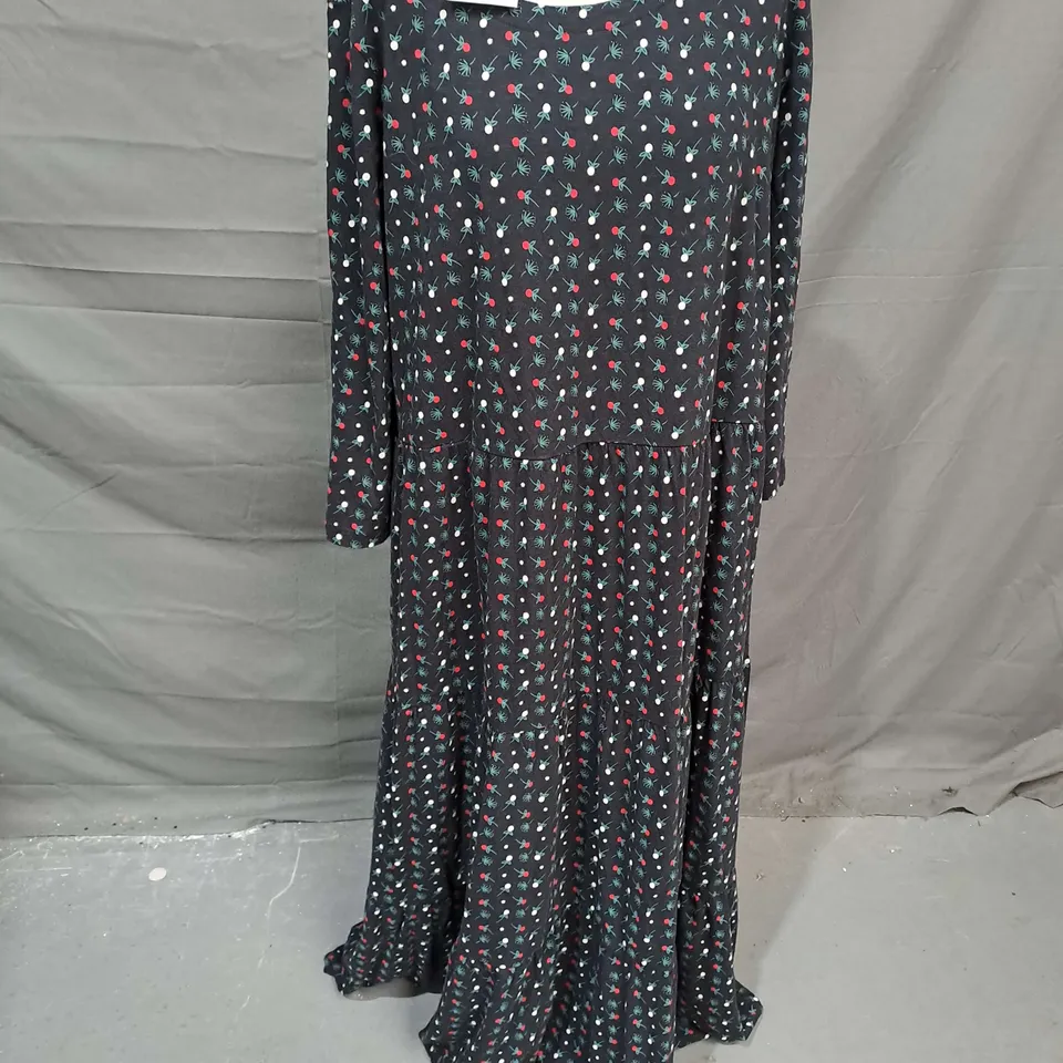 SEASALT CORNWALL LINE STROKES DRESS IN MISTLETOE BERRIES ONYX SIZE 20