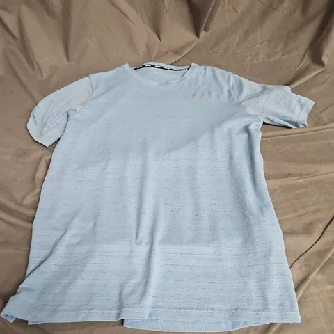 NIKE DRI-FIT TRAINING TOP IN BLUE MARL SIZE XL