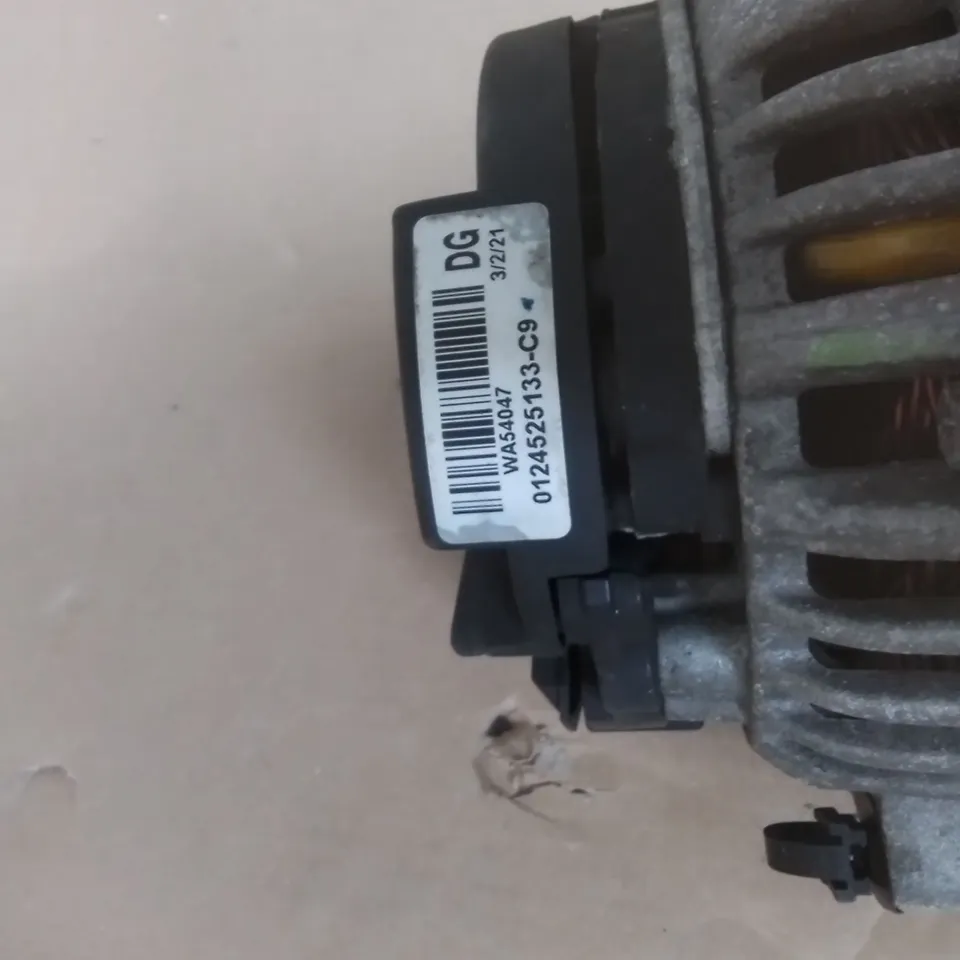 RENAULT MEGANE ALTERNATOR WA54047