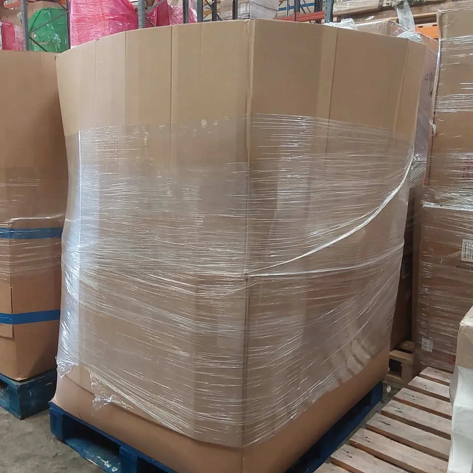 PALLET CONTAINING A LARGE QUANTITY OF ASSORTED HOSE PIPES, POOL INFLATABLES ECT