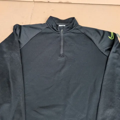 NIKE DRI-FIT BLACK TRAINING TOP – SIZE L (UK LARGE), HALF-ZIP