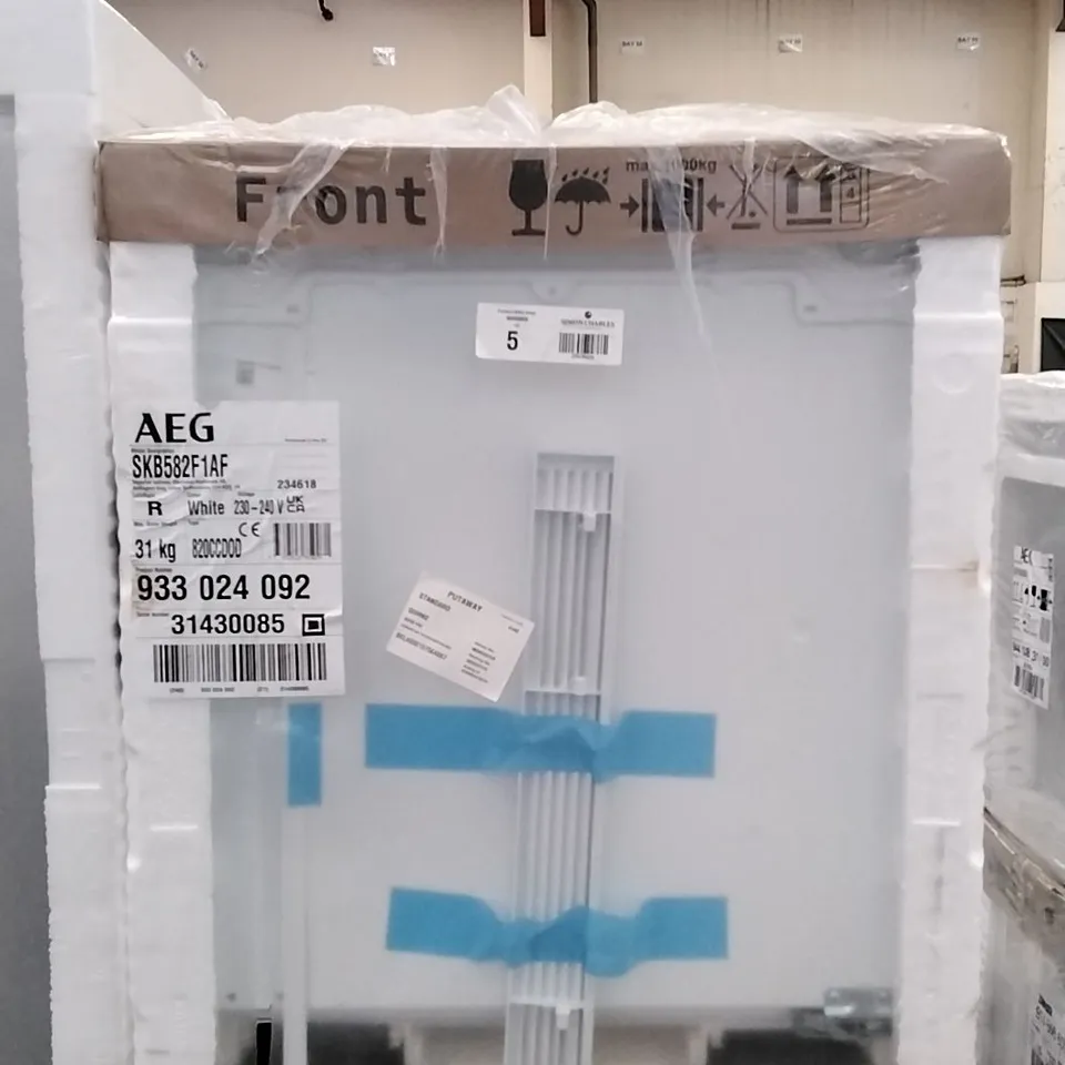 AEG SKB582F1AF SMALL FRIDGE RRP £467.00