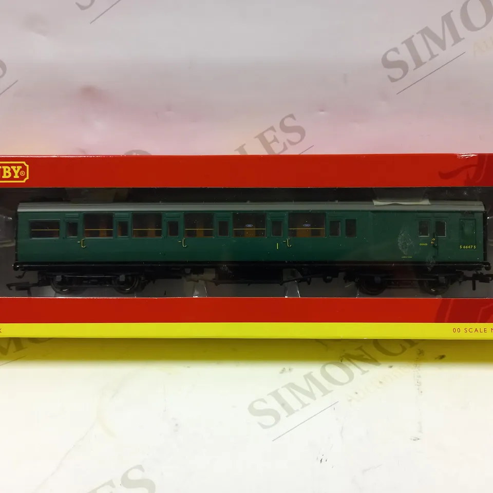 BOXED HORNBY ROLLING STOCK R 4320B BR MAUSELL BRAKE COMPOSITE COACH NO 6647