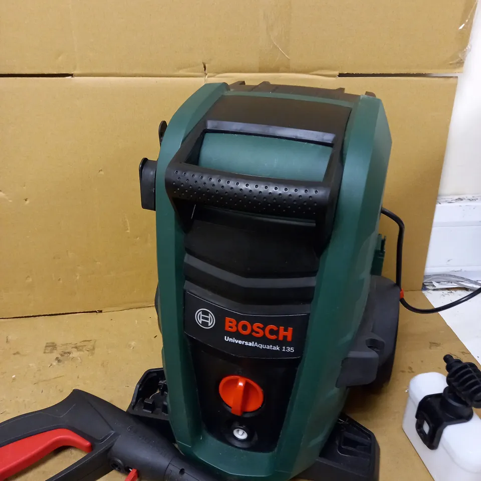 BOSCH UNIVERSAL AQUATAK 135 PRESSURE WASHER