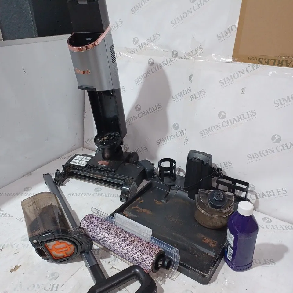 SHARK HYDROVAC CORDLESS 