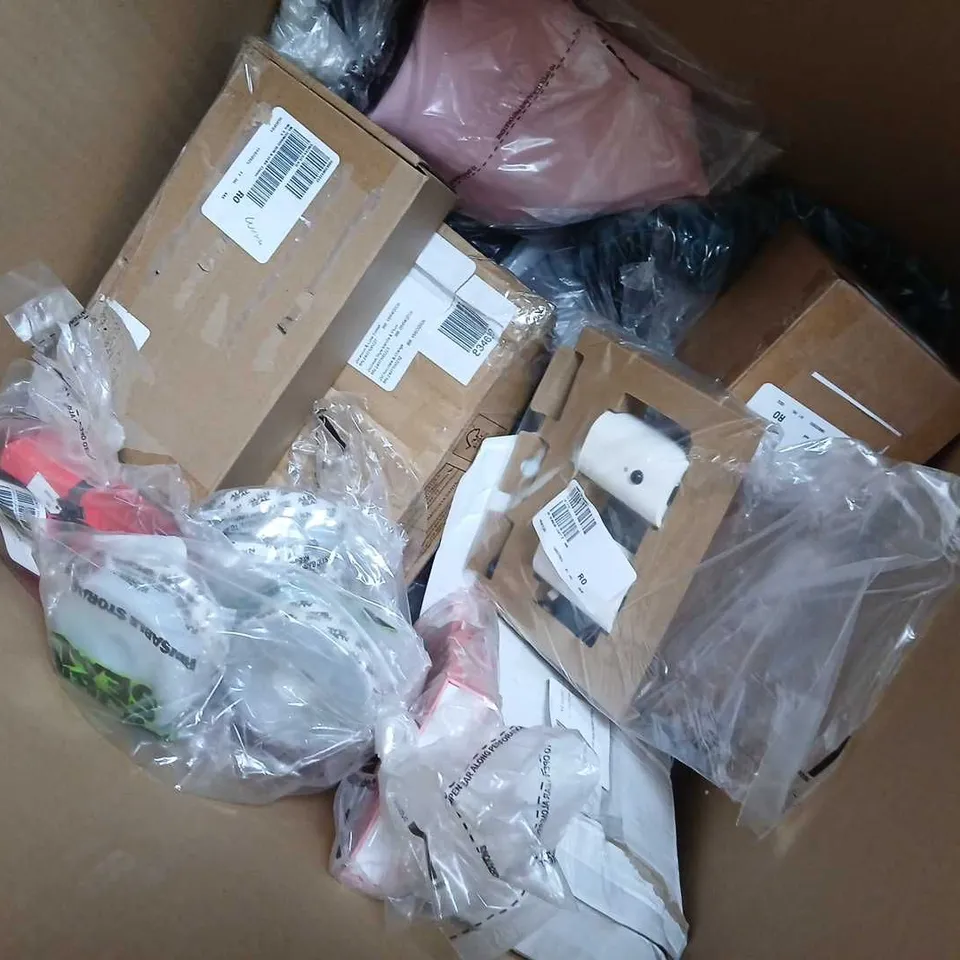 APPROXIMATELY 25 ASSORTED HOUSEHOLD PRODUCTS TO INCLUDE SENSOR LIGHT, SEAL TAPE, MULBERRY SILKE EYE MASK, ETC - COLLECTION ONLY