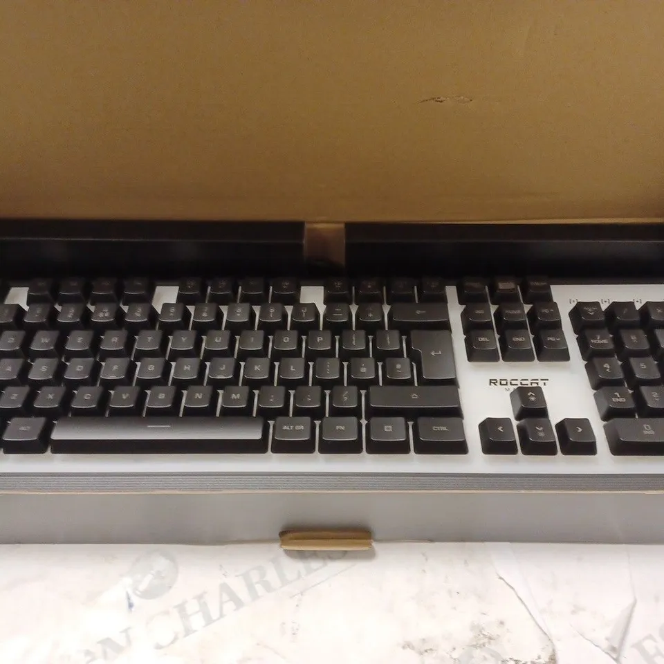 BOXED ROCCAT MAGMA MEMBRANE RGB GAMING KEYBOARD