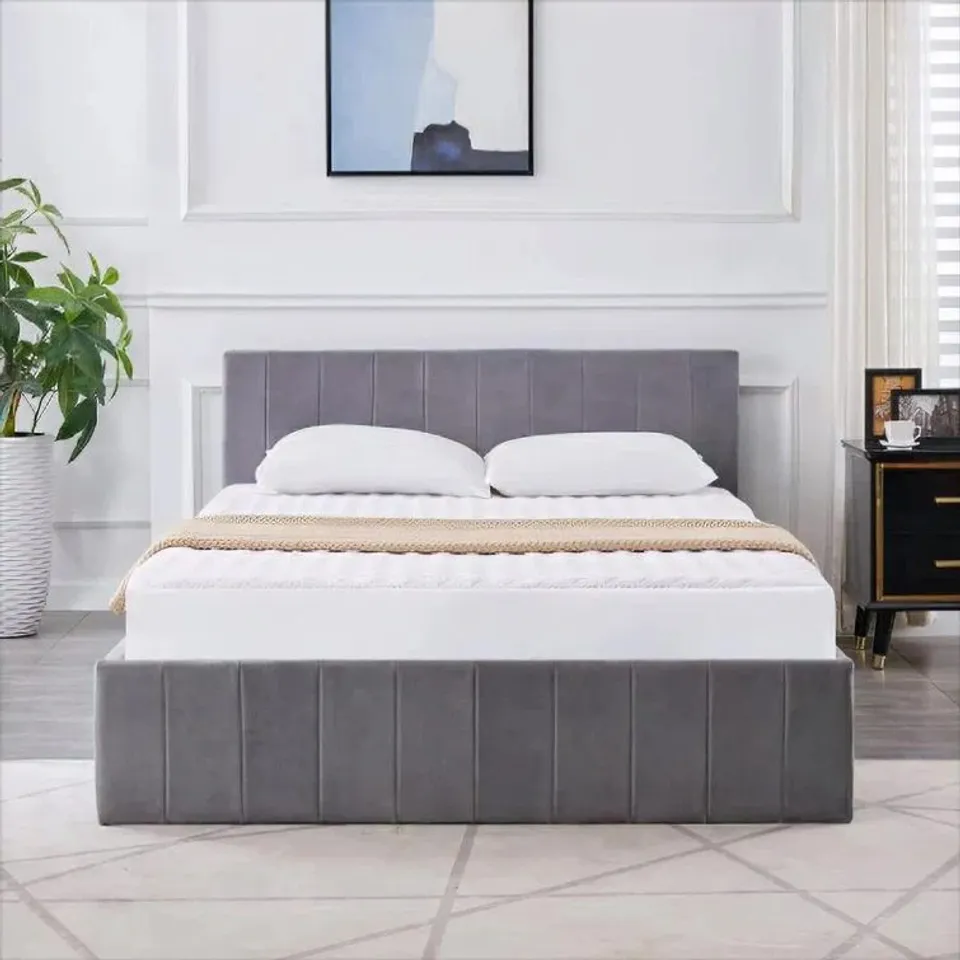 BOXED AMYLYNN UPHOLSTERED 4FT SMALL DOUBLE LIFT STORAGE BED IN GREY (3 BOXES)