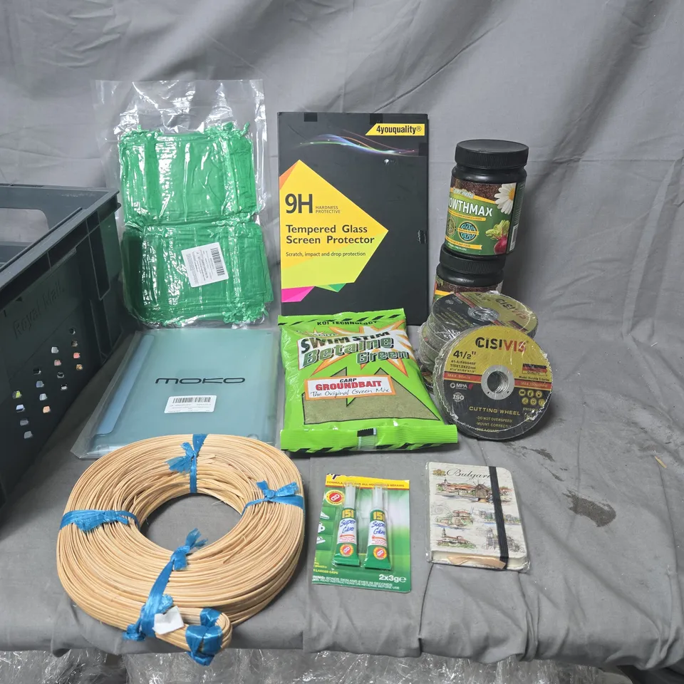 APPROXIMATELY 25 MIXED LOT OF GARDEN, DIY AND HOBBY ITEMS