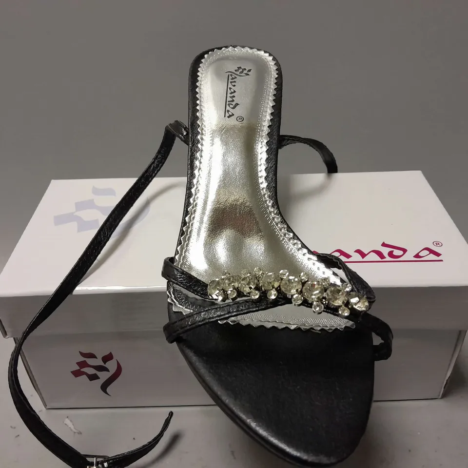 APPROXIMATELY 24 LAVANDA OPEN TOE STRAP HEELS IN BLACK IN VARIOUS SIZES