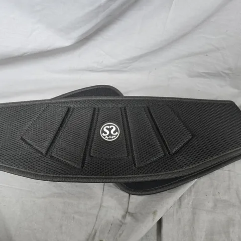 BOX OF APPROX 20 WOMENS LARGE BLACK WEIGHT LIFTING BELT