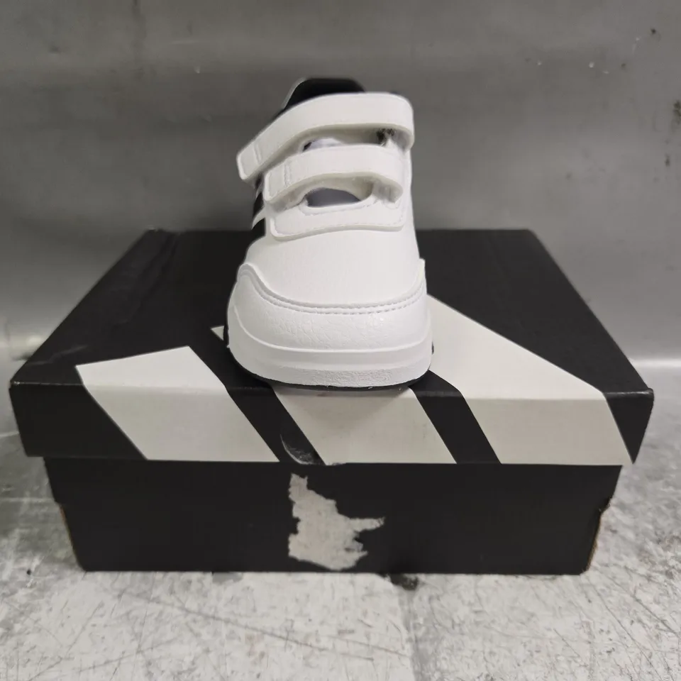 BOXED PAIR OF ADIDAS TENSAUR SPORT 2.0 KIDS SHOES IN WHITE/BLACK SIZE UK 9