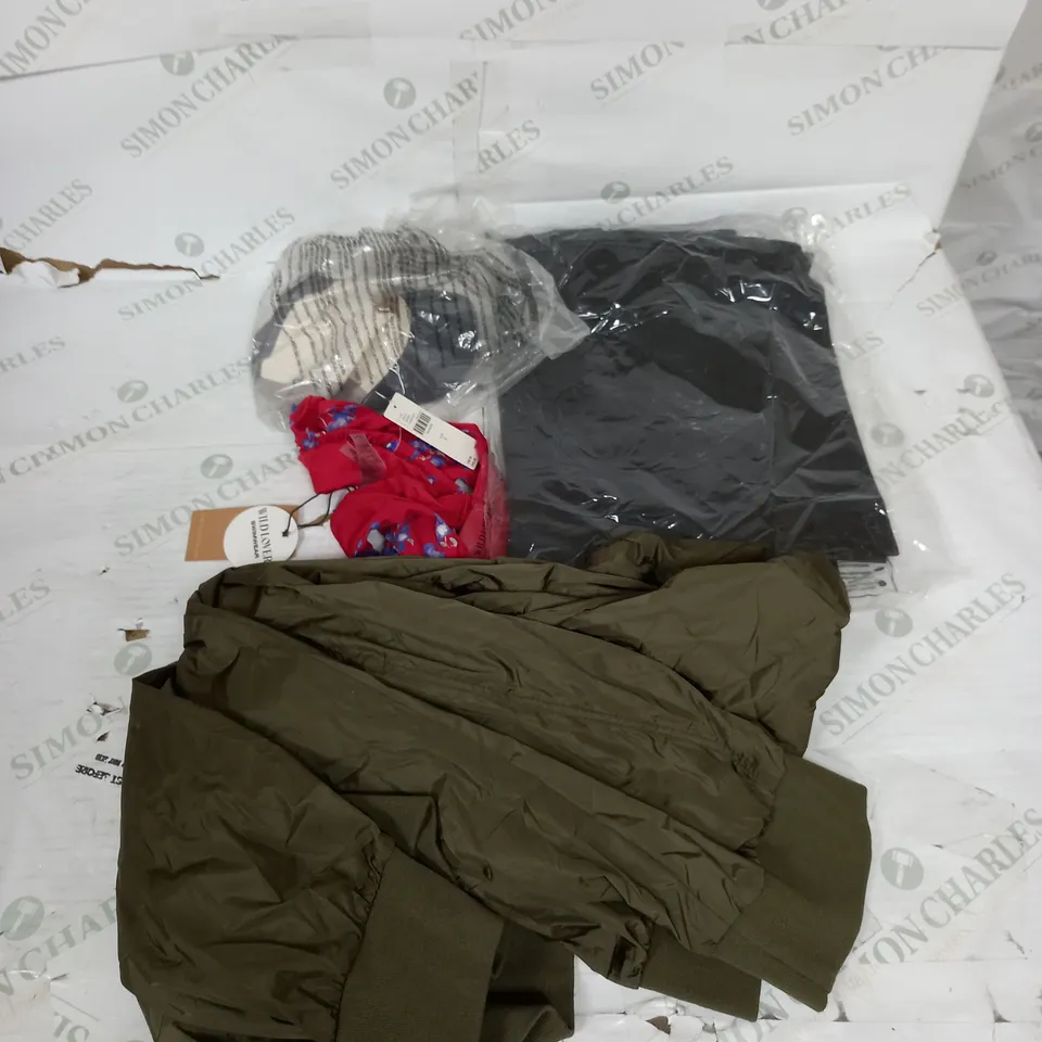 BOX OF APPROXIMATELY 18 ASSORTED ITEMS TO INCLUDE - DRESSES , JUMPERS , AND  T-SHIRTS ETC