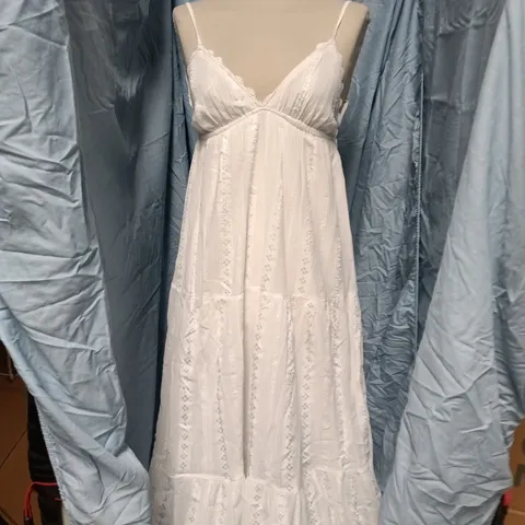 STRADIVARIUS WHITE LACE TRIM DRESS – EU SIZE S 