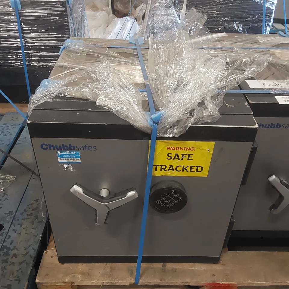 CHUBBSAFES HEAVY DUTY SECURITY SAFE