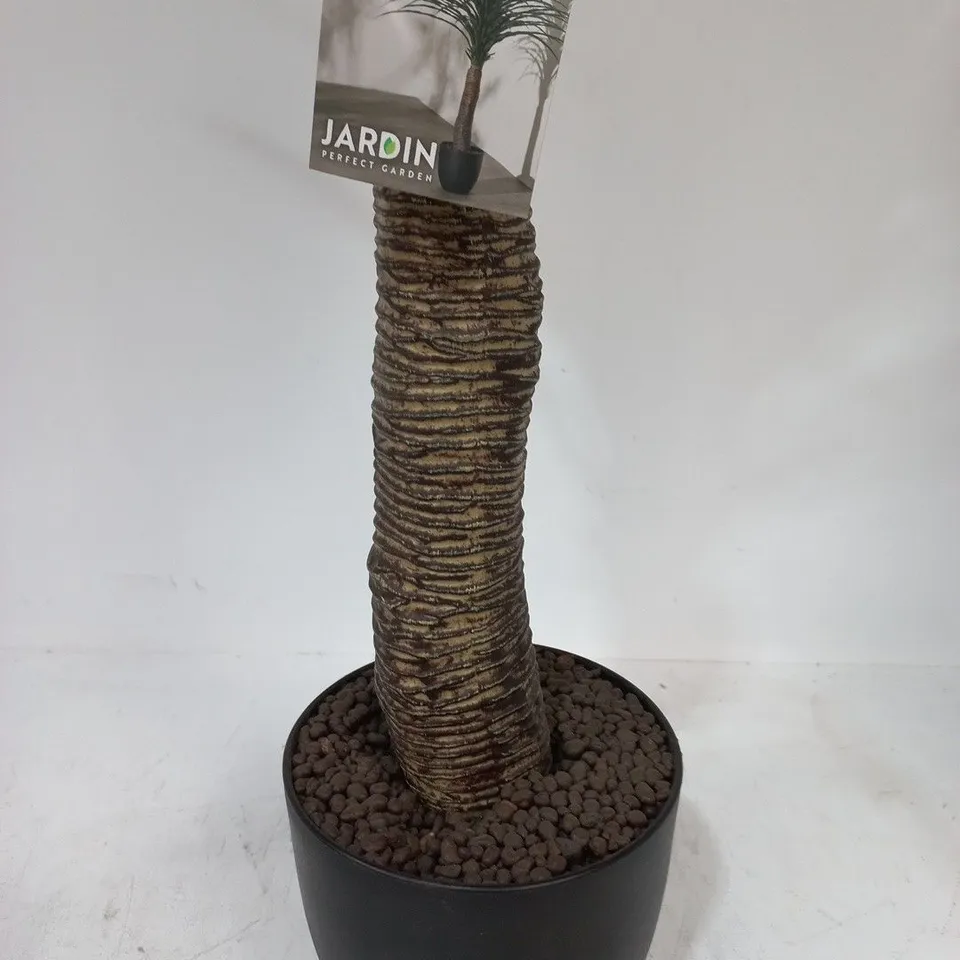 JARDIN 120CM ARTIFICIAL POTTED YUCCA