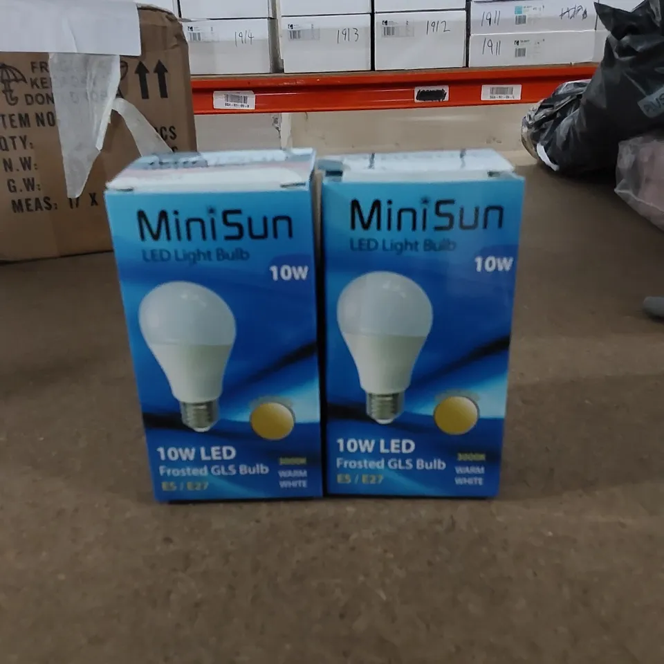 BOXED SET OF 2, E27 LED LIGHT BULBS