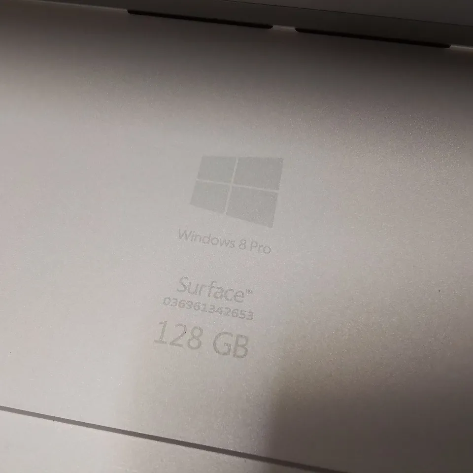 UNBOXED MICROSOFT SURFACE TABLET 128GB W8TH DETACHABLE KEYBOARD 