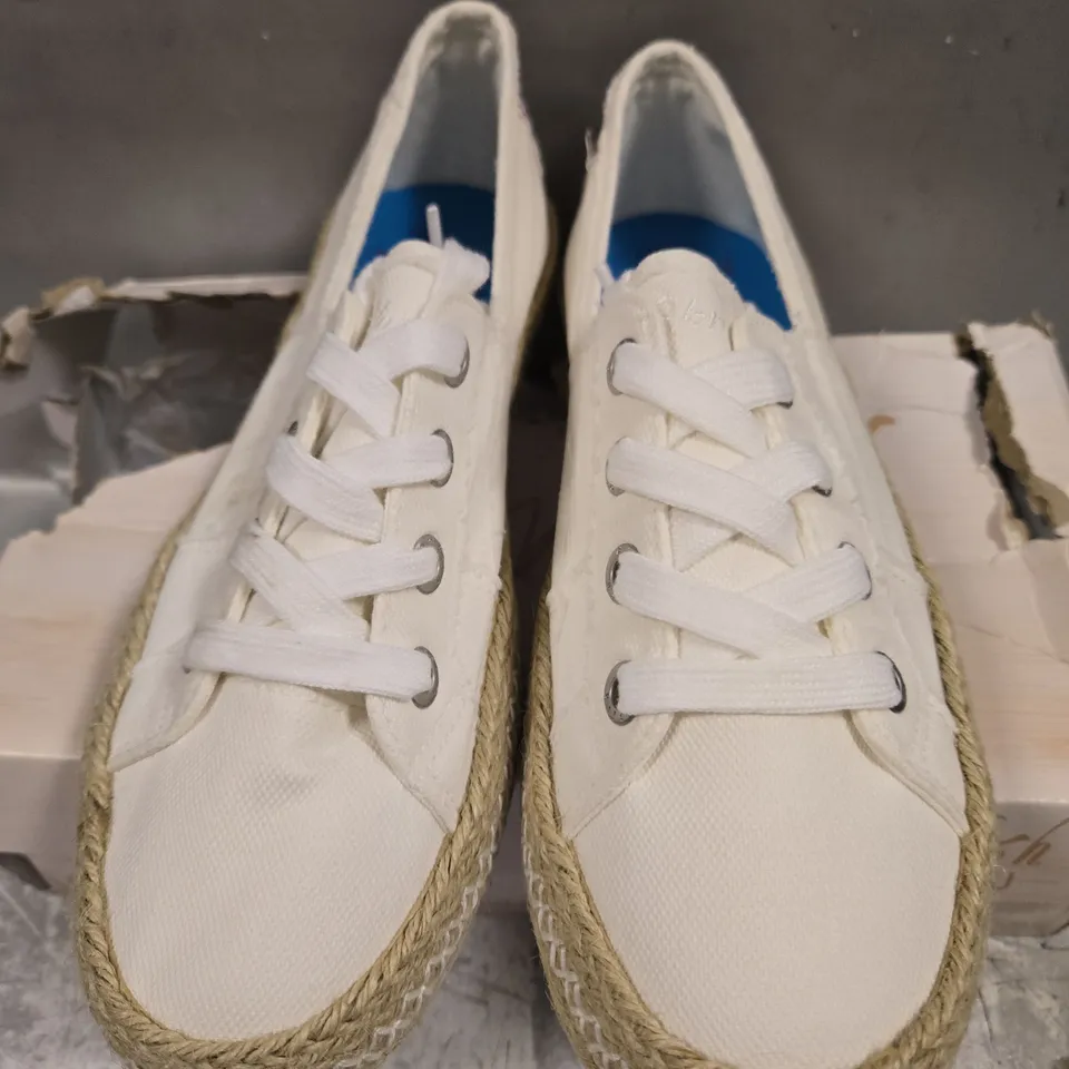 BLOWFISH MALIBU BEUNOS SNEAKERS SHOES, WHITE - UK SIZE 7 