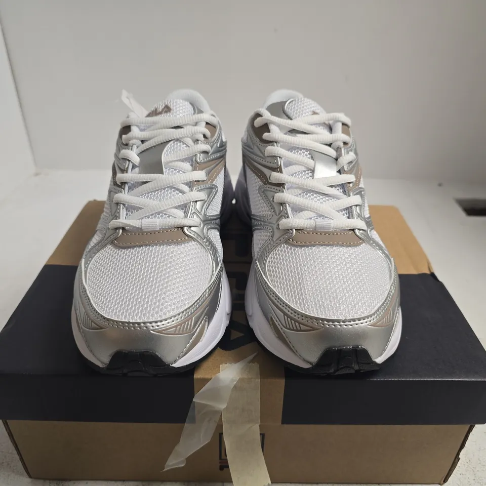BOXED PAIR OF FILA HEROIC II WOMEN'S SNEAKERS – WHITE/TAUPE GREY, UK 3.5