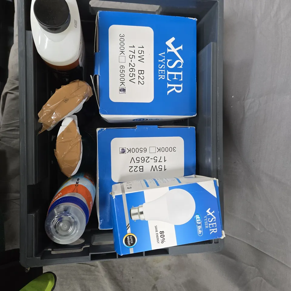 A TOTE OF ASSORTED ITEMS TO INCLUDE  LED BULBS – LENOR FABRIC SOFTENER, WEIMAN HARDWOOD FLOOR POLISH.