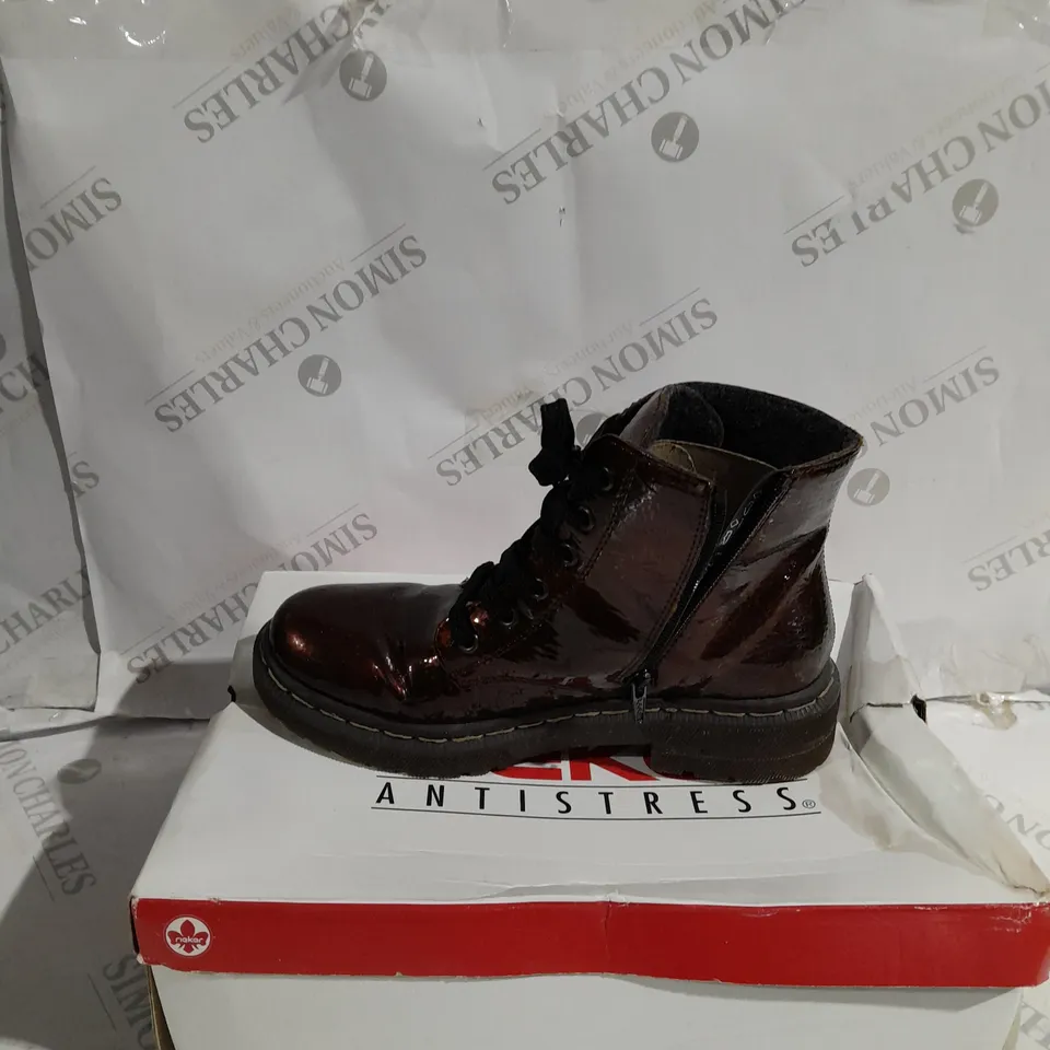 PAIR OF RIEKER LACE ANKLE BOOTS IN BRONZE - 6.5