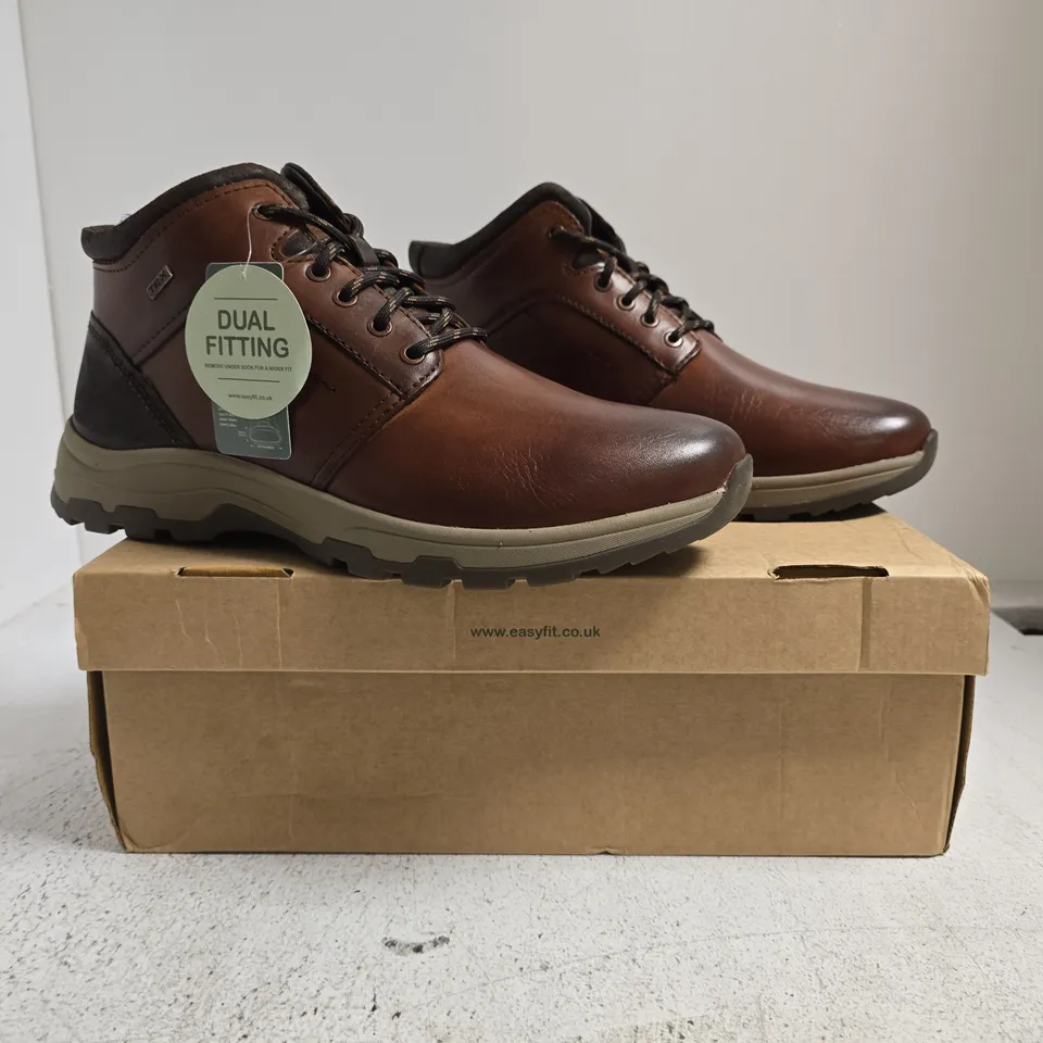 BOXED PAIR OF EASYFIT ANKLE BOOTS IN COGNAC SIZE 11