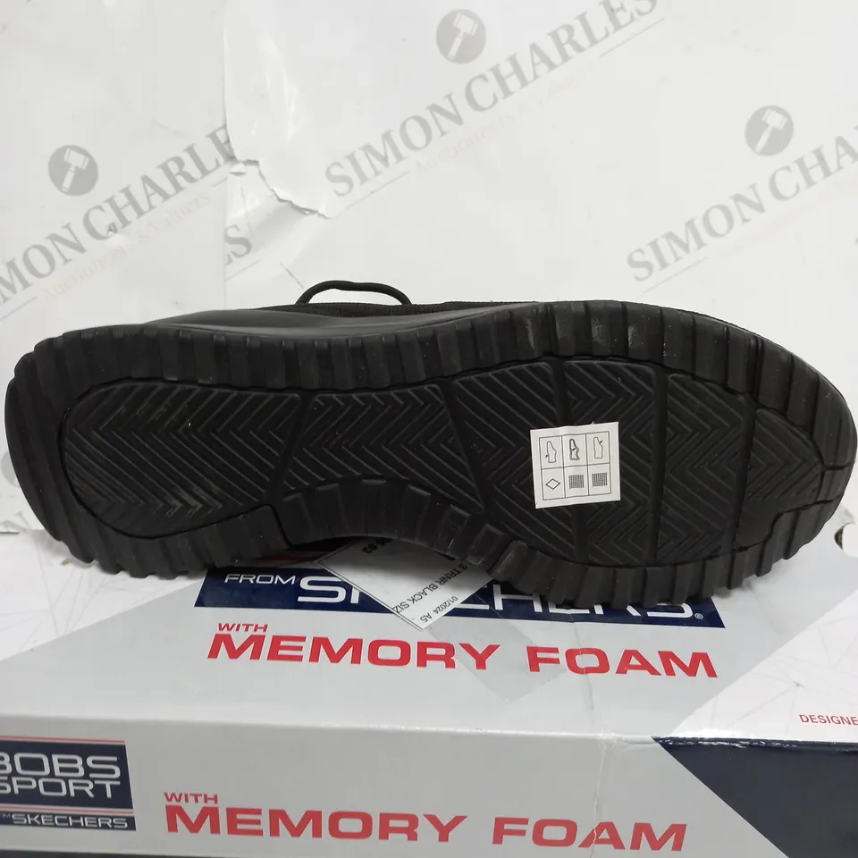 SKECHERS TRAINERS BLACK SIZE 4