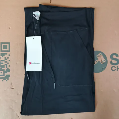 LULULEMON LEGGINGS IN BLACK SIZE 12