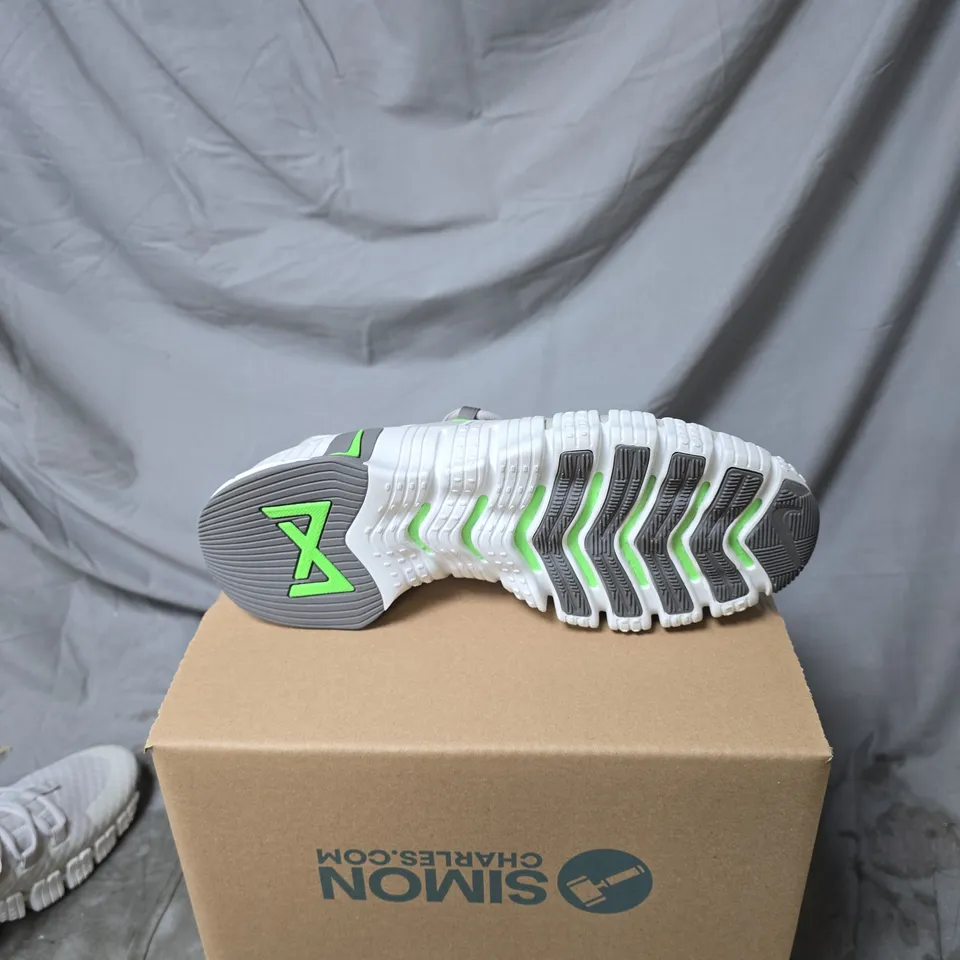 NIKE FREE GREY RUNNING SHOES WITH NEON GREEN ACCENTS – SIZE 9.5