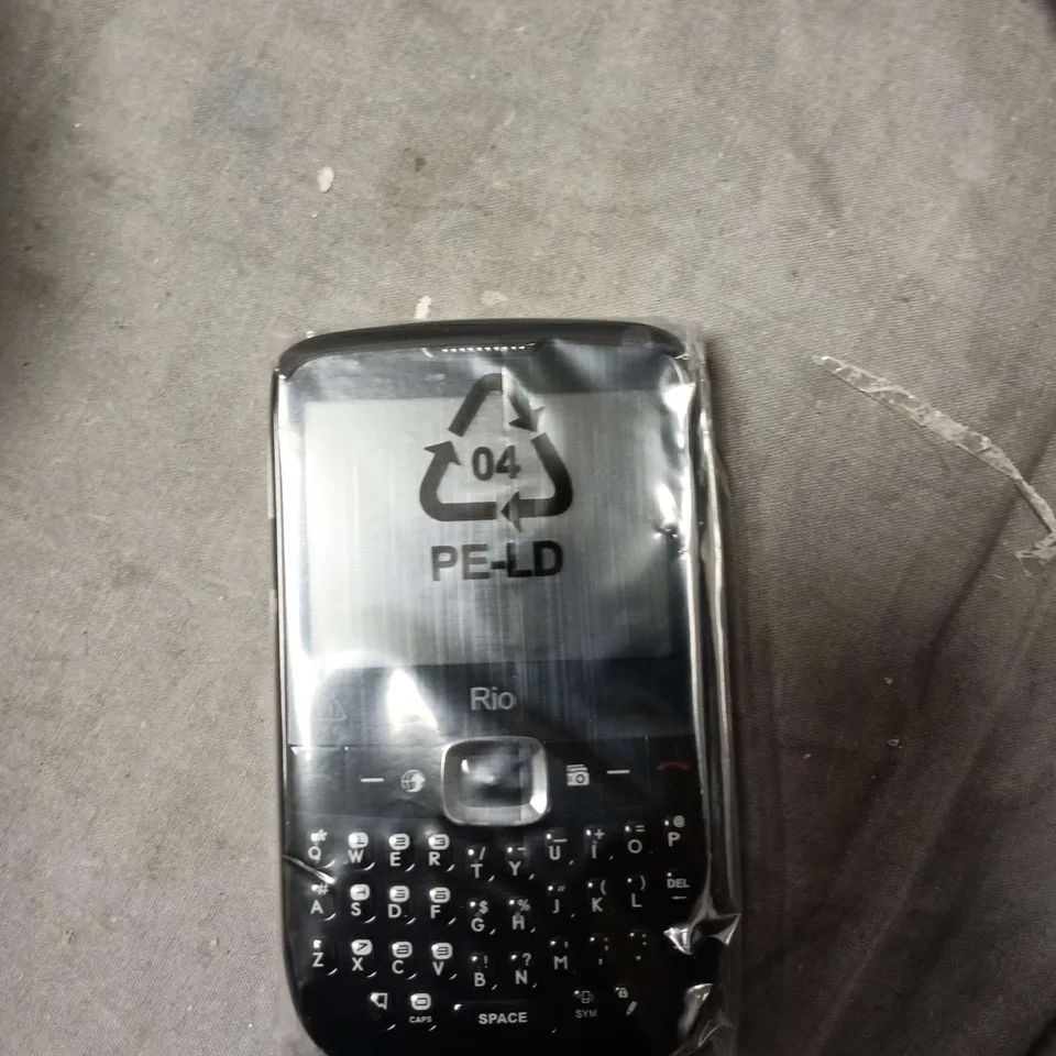 ORANGE RIO MOBILE PHONE WITH QWERTY KEYBOARD – BOXED