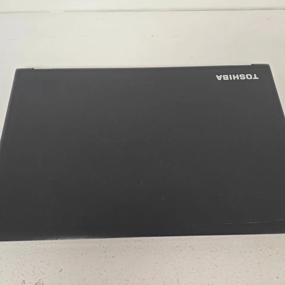 UNBOXED TOSHIBA SATELLITE PRO INTEL I5 LAPTOP IN BLACK - R50-C-17Z