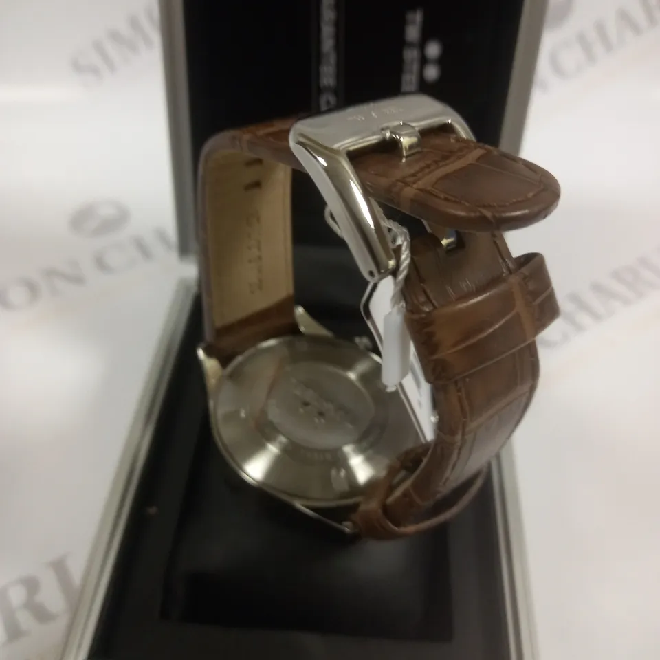BOXED TW STEEL GENTS VOLANTE CHRONOGRAPH 45MM WATCH WITH LEATHER STRAP
