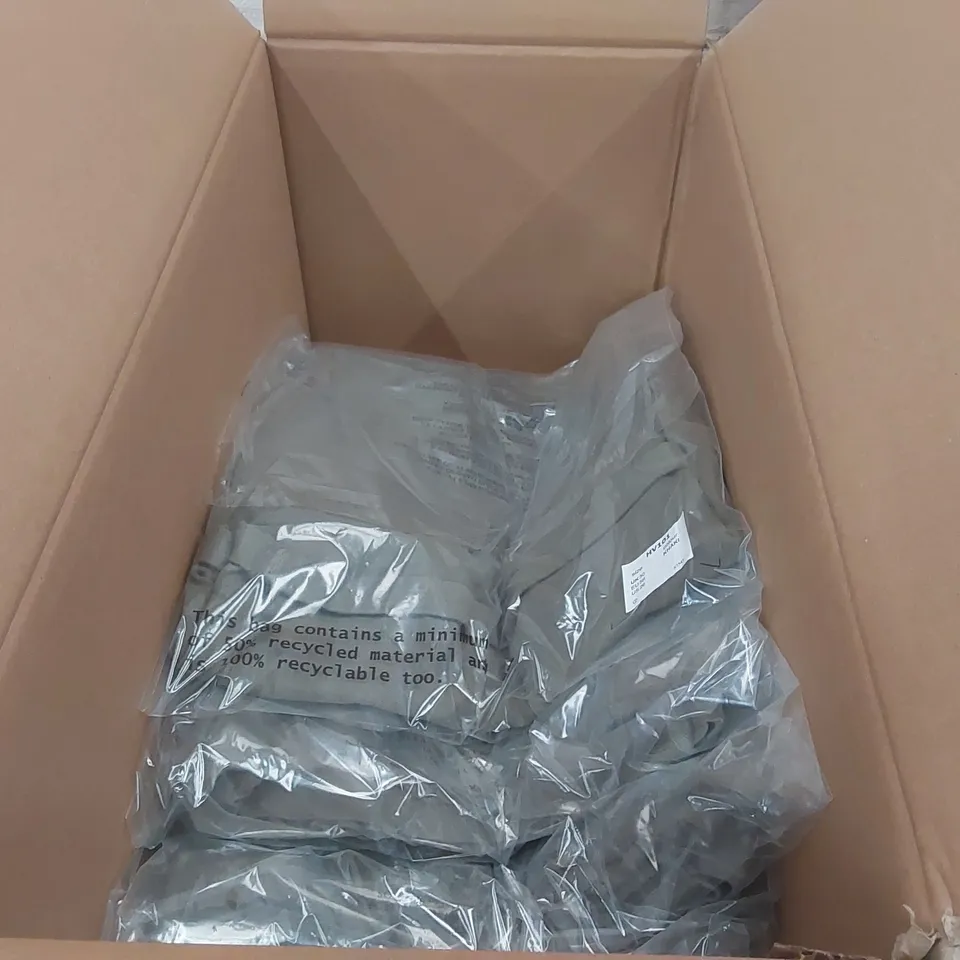 BOX CONTAINING APPROXIMATELY 7x BRAND NEW JD WILLIAMS KHAKI UTILITY CARGO SHORTS - SIZE 30
