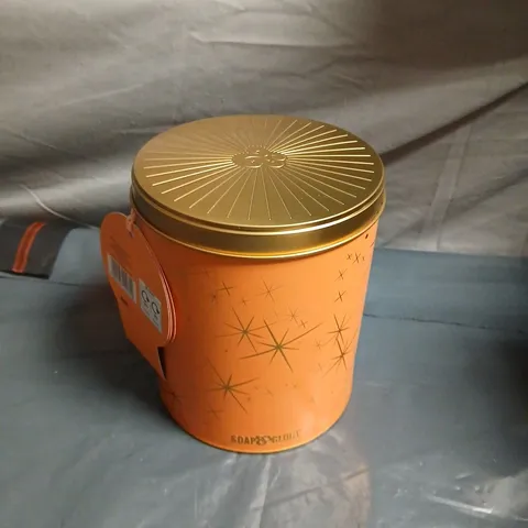 SOAP & GLORY FRUITY-LICIOUS FAVES GIFT TIN - DAMAGE TO TIN 