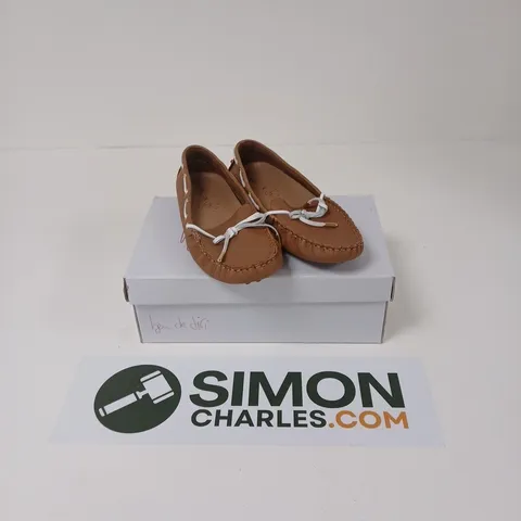 BEN DE LISI BROWN LEATHER MOCCASIN SHOES - UK 6