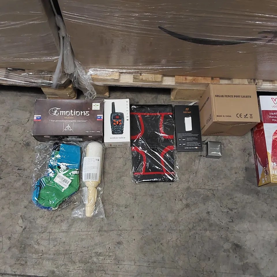 PALLET OF ASSORTED ITEMS INCLUDING: WALKIE-TALKIE, INCENSE, TOYS SOCKS, VACUUM SEAL POUCHES, PHONE CASE, KNEE SLEEVE, SOLAR FENCE LIGHTS, WOMEN'S JEWELLERY, LINT ROLLER
