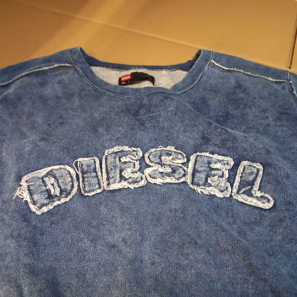 DIESEL DISTRESSED BLUE/LOGO SWEATER - LARGE