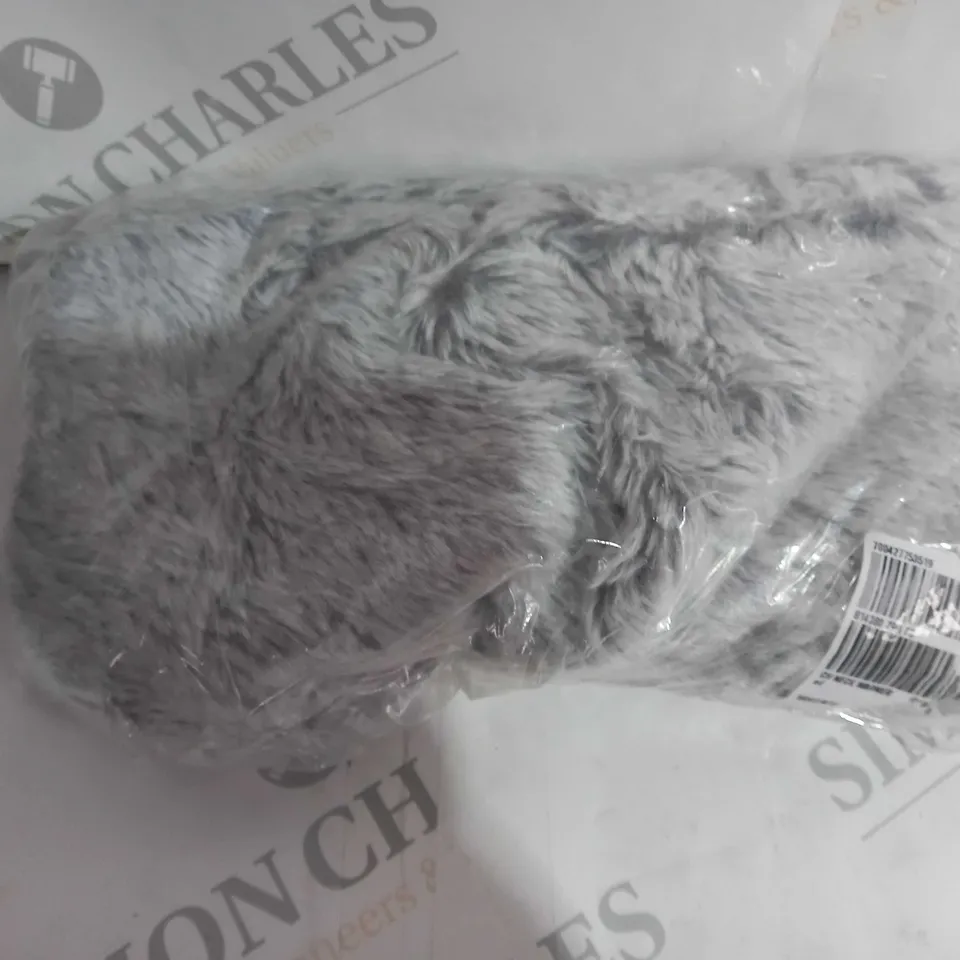 COZY HOME NECK WARMER GREY TIPPED