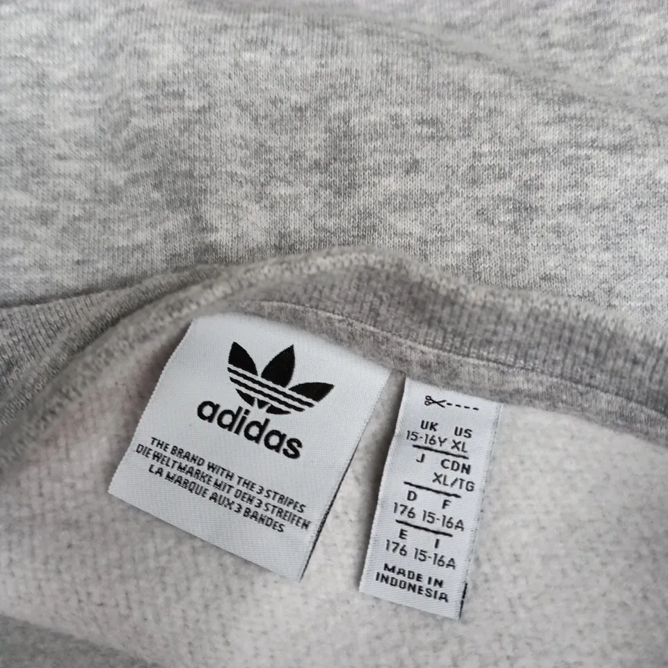 ADIDAS KIDS' CREWNECK SWEATSHIRT IN GREY SIZE UK 15-16Y