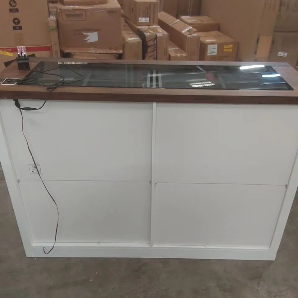 DESIGNER 4-DRAWER CABINET WITH CHARGING STATION